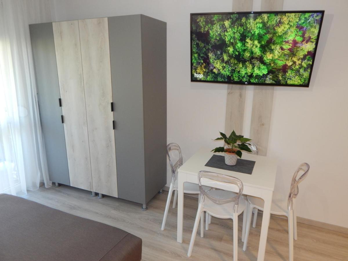 Pisztacia 2020 Apartman Kazincbarcika Exterior foto